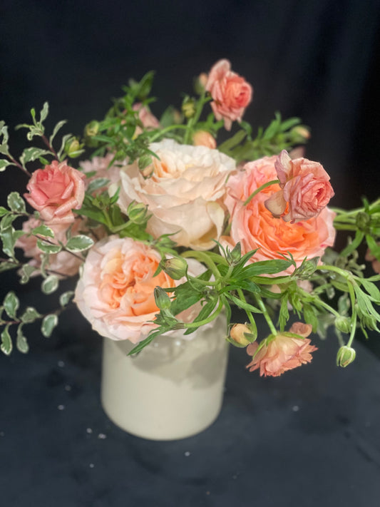 Monotone Roses and Ranunculus Bouquet