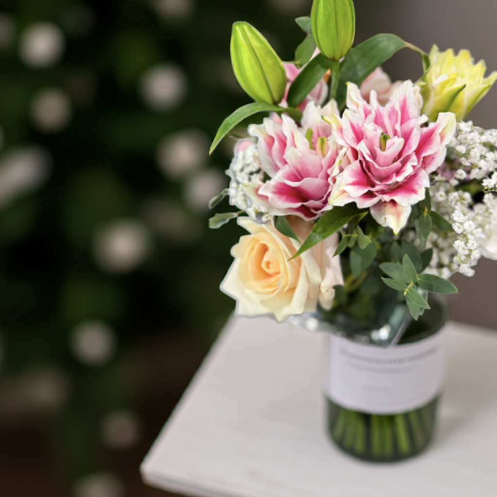 Premium Lily Mixed Bouquets - Elegant Fresh Flower Arrangements